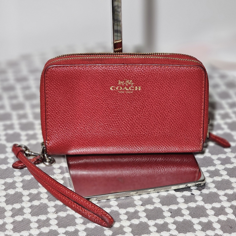 EUC Coach leather Double  Zipper Wallet